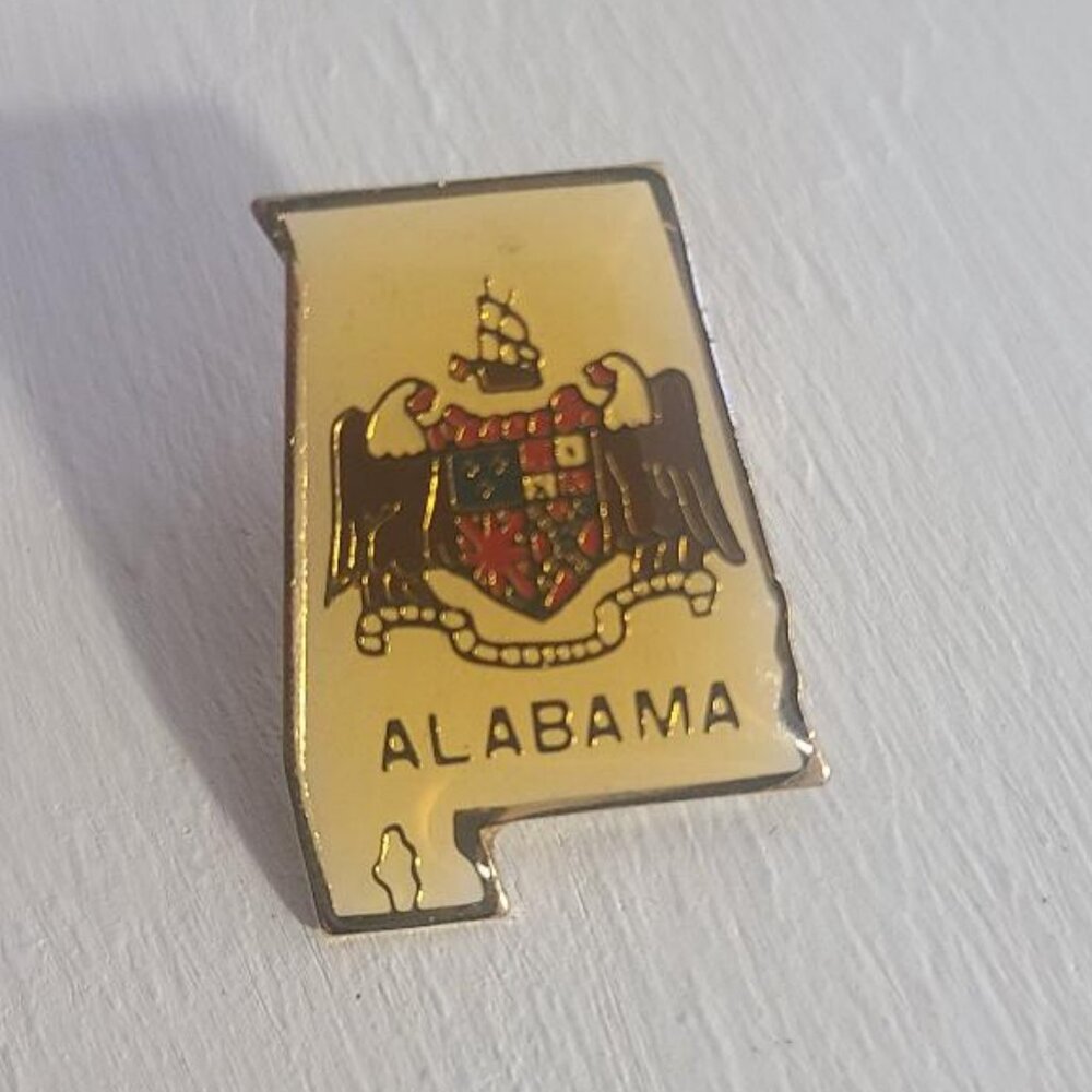 Alabama State Coat Of Arms Lapel Pin Tie Tack Brooch